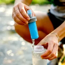 Botella reutilizable HydraPak UltraFlask+ transparente de 500 ml con filtro integrado para trail running, trekking y montaña 